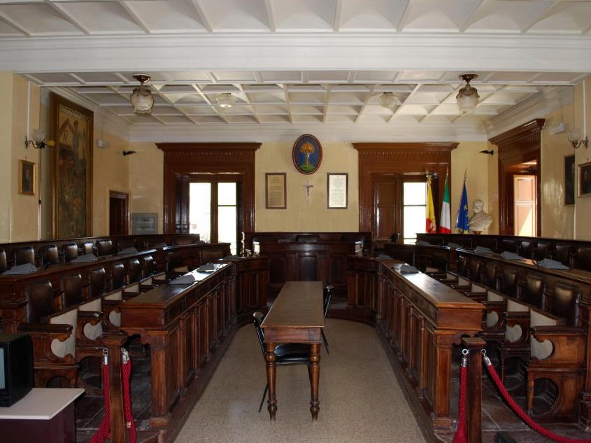 Immagine articolo: Proroga presentazione bilancio al 28 febbraio, quattro consiglieri di opposizione: "Non si può sempre governare con la paura di un default" Immagine articolo: Proroga presentazione bilancio al 28 febbraio, quattro consiglieri di opposizione: "Non si può sempre governare con la paura di un default"