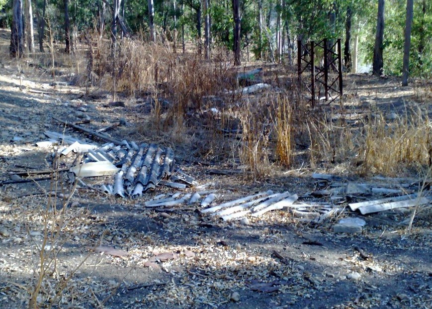 Immagine articolo: Discariche di eternit tra gli alberi dell'area attrezzata Trinità di Delia. Il video