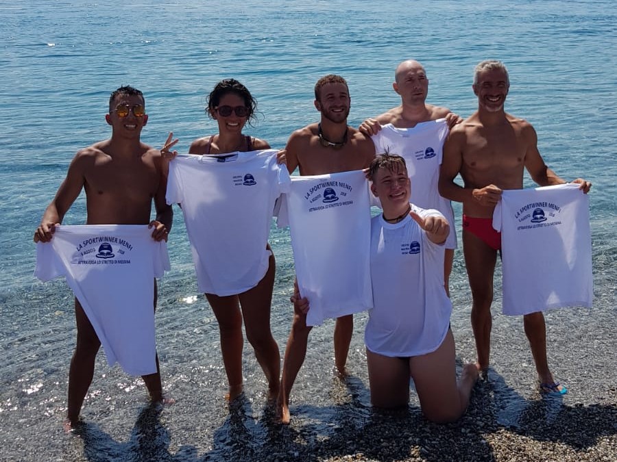 Immagine articolo: Attraversano a nuoto lo Stretto di Messina. Tra i protagonisti anche un atleta castelvetranese Immagine articolo: Attraversano a nuoto lo Stretto di Messina. Tra i protagonisti anche un atleta castelvetranese