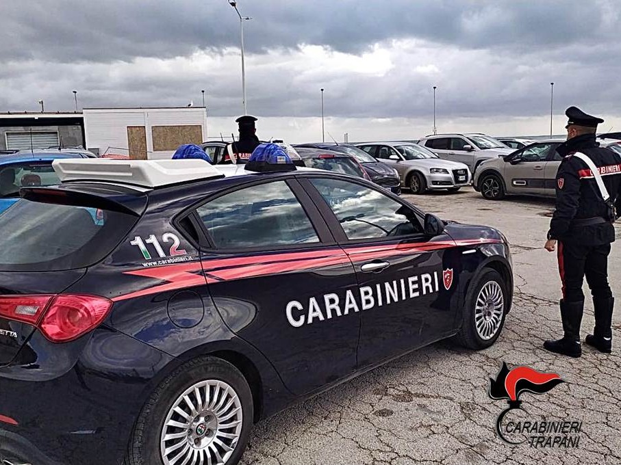 Immagine articolo: Controlli dei Carabinieri: una denuncia a Campobello, un arresto e segnalazioni a Salemi