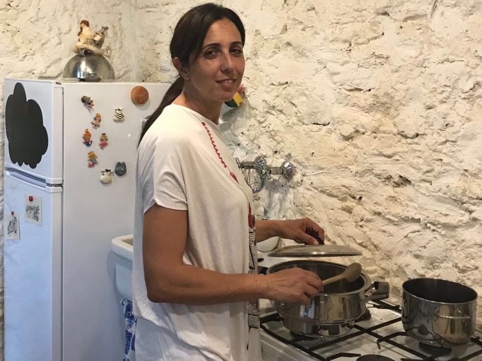 Immagine articolo: La passione per la cucina tra aneddoti e piatti tipici. Riparte la rubrica "La mia ricetta è.." con Simonetta Schillaci
