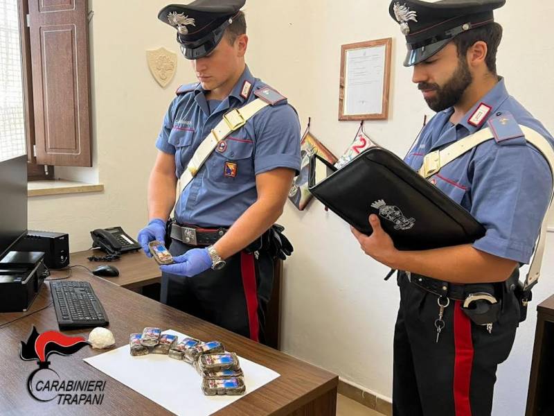 Immagine articolo: Sbarca con hashish e cocaina, arrestato 28enne trapanese a Pantelleria