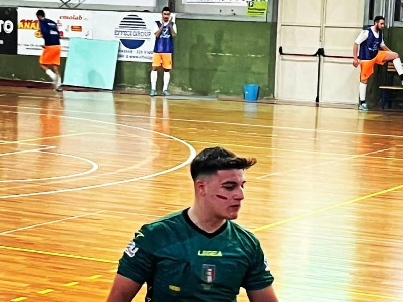 Immagine articolo: Il castelvetranese Christian Carrara esordisce in serie C1 di Futsal.