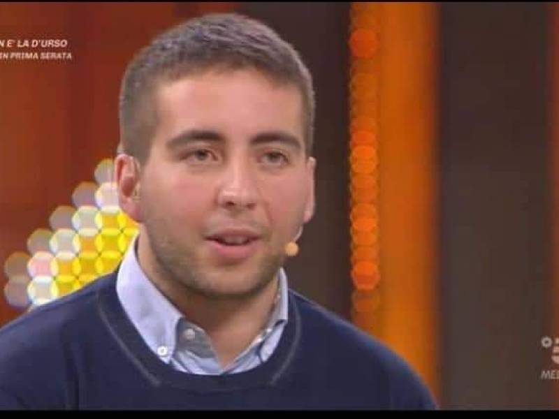 Immagine articolo: Il giovane salemitano Angelo Amante su Canale 5 concorrente ad “Avanti un altro” con Paolo Bonolis