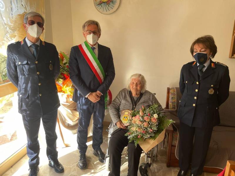 Immagine articolo: I 100 anni della signora Giuseppa Lombardo: "la nonna di Gibellina“ raggiunge un traguardo storico