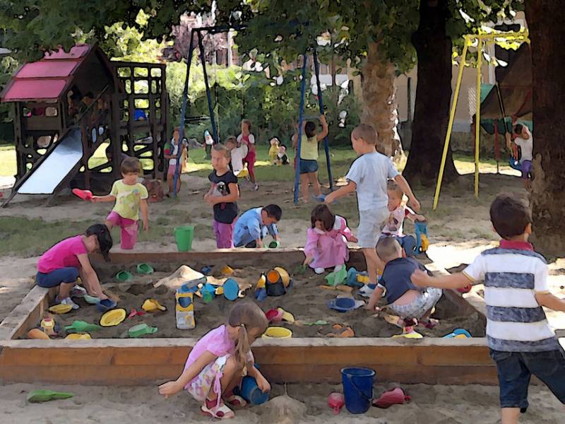 Immagine articolo: Mercoledì la giornata dell’infanzia, due film al Cinema in cambio di un dono per i bambini bisognosi 