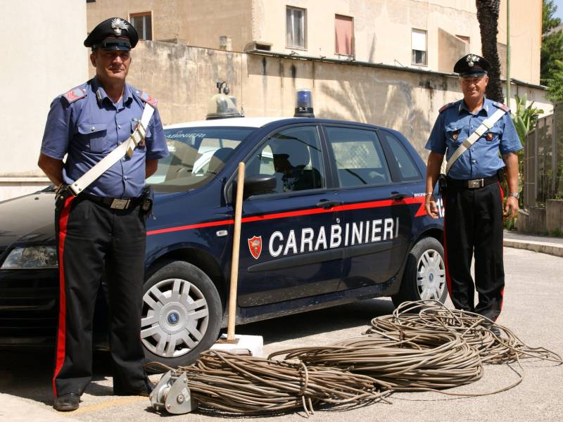 Immagine articolo: Due pregiudicati castelvetranesi con a bordo rame rubato. Denunciati per ricettazione