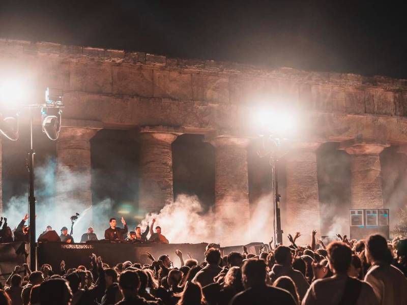 Immagine articolo: L’Aura Festival ha acceso Segesta, siti storici nuovi palcoscenici culturali