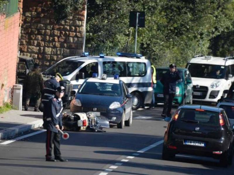 Immagine articolo: Fiorello, incidente in moto a Roma. Showman ricoverato in codice rosso per amnesia