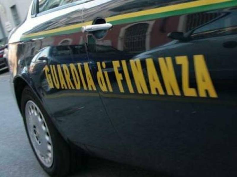 Immagine articolo: Scommesse sportive, maxi sequestro da 23 milioni, operazione della Guardia di Finanza in tutta la provincia di Trapani