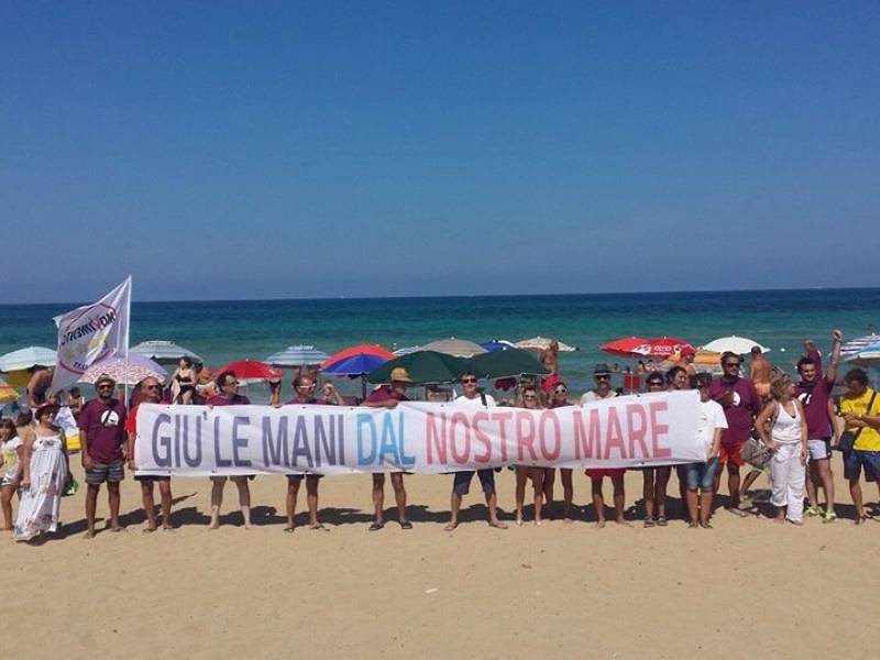 Immagine articolo: "Giù le mani del nostro mare". Iniziativa 5 Stelle a Trapani in difesa del Mediterraneo