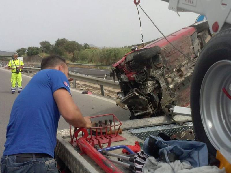 Immagine articolo: Incidente sull'A29. Coinvolte tre donne. Sul posto l'ambulanza