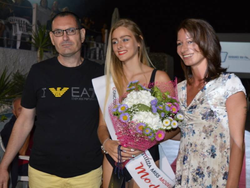 Immagine articolo: Allo Yachting Club di Selinunte il concorso Miss Modella 2017. Vince Kamila Rybak