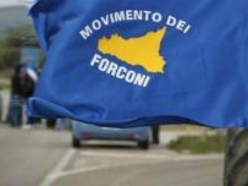 Immagine articolo: I "Forconi" non sono soddisfatti: "Da lunedì la benzina resta in Sicilia"