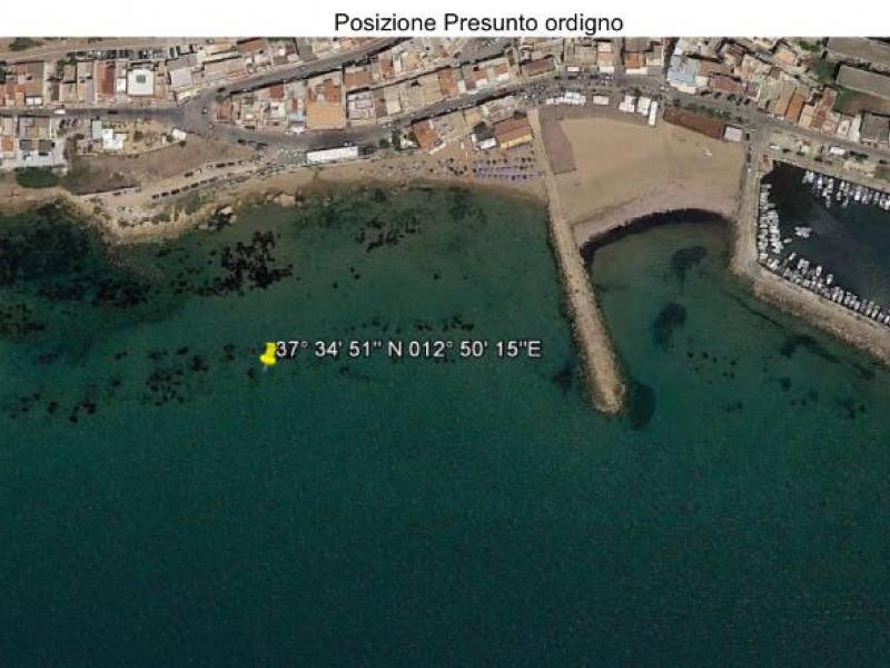 Immagine articolo: Ordigno bellico in un tratto di costa selinuntina. Divieto di balneazione della Capitaneria di Porto