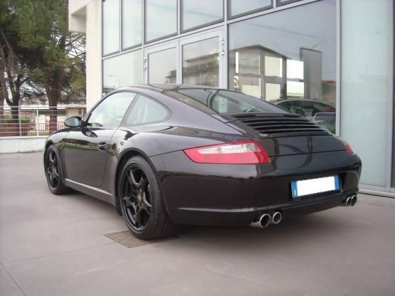 Immagine articolo: Porsche 911: tutte le curiosità su un'auto entrata nel mito 