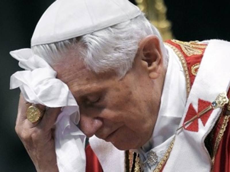 Immagine articolo: Dopo 719 anni un altro Papa lascia il Pontificato. Quella visita in Abruzzo era un segno del destino?