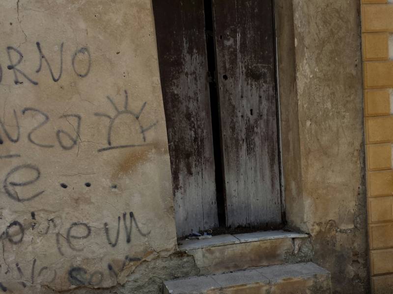 Immagine articolo: Il lettore scrive:"Topi a spasso per le vie del centro escono da edifici abbandonati. Si intervenga” Immagine articolo: Il lettore scrive:"Topi a spasso per le vie del centro escono da edifici abbandonati. Si intervenga”