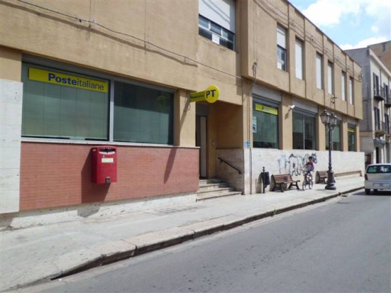Immagine articolo: CVetrano, chiude temporaneamente l'ufficio di via Vittorio Emanuele. Comunicazione di Poste Italiane
