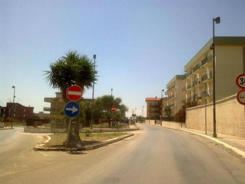 Immagine articolo: Il lettore scrive:"Illuminazione pubblica da potenziare in via Giancontieri" Immagine articolo: Il lettore scrive:"Illuminazione pubblica da potenziare in via Giancontieri"