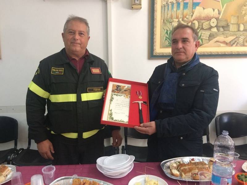Immagine articolo: Castelvetrano, riconoscimento del ministero dell'Interno a Saverio Margiotta per i 40 anni di servizio 