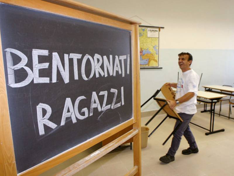 Immagine articolo: Mazara, via alla disinfestazione di tre giorni nelle scuole comunali    