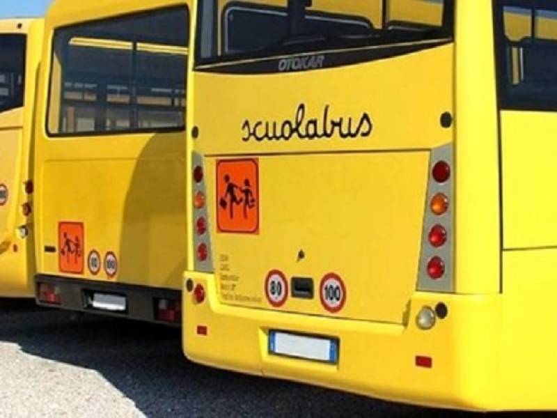 Immagine articolo: Triscina, i genitori sollecitano lo scuolabus, il sindaco rassicura: "A giorni servizio attivato"